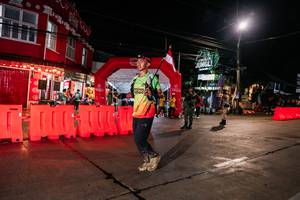 BIB: 
                            <button type="button" onclick="openModal(26463841)" class="btn btn-primary btn-sm float-right btn-popup" data-toggle="modal" data-target=".modal-high-quality">
                        <i class="fas fa-shopping-cart"></i> Add to Cart
                    </button>
                                            <button type="button" onclick="isThisMe(26463841, true)" class="btn btn-success btn-sm float-right btn-popup btn-isme hidden" data-toggle="tooltip" data-placement="bottom" title="นี่คือรูปของคุณใช่ไหม คลิกที่นี่เพื่อเอาเข้าอัลบั้ม">
                        <i class="fas fa-plus"></i> Add to album
                    </button>
                    <button type="button" onclick="isThisMe(26463841, false)" class="btn btn-warning btn-sm float-right btn-popup btn-isnotme hidden">
                        <i class="fas fa-ban"></i> Remove from album
                    </button>